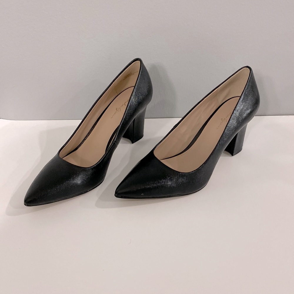 NWOT Women’s Size 8M Black Amelia Grace Heels